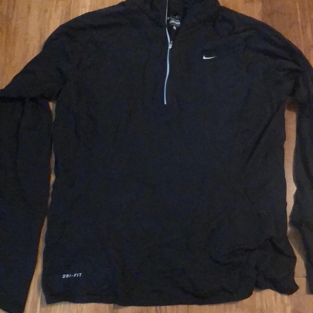 EUC Nike dri fit long sleeve